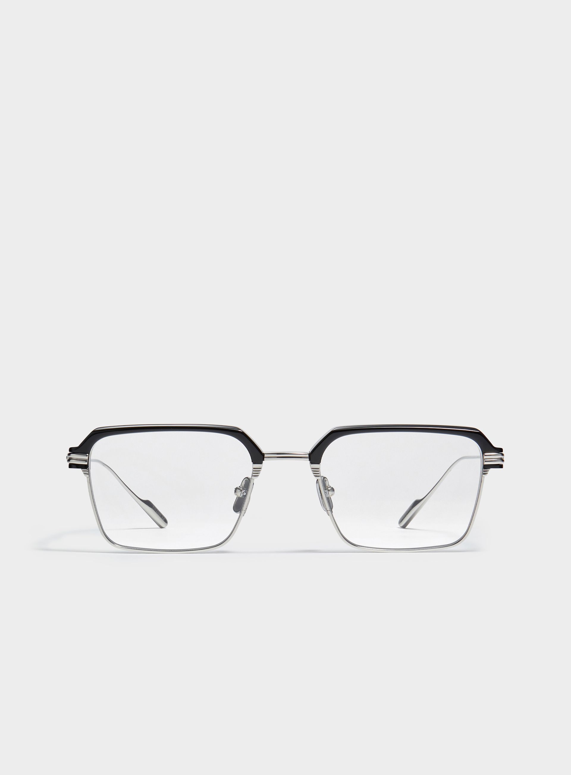 Look.YK 01