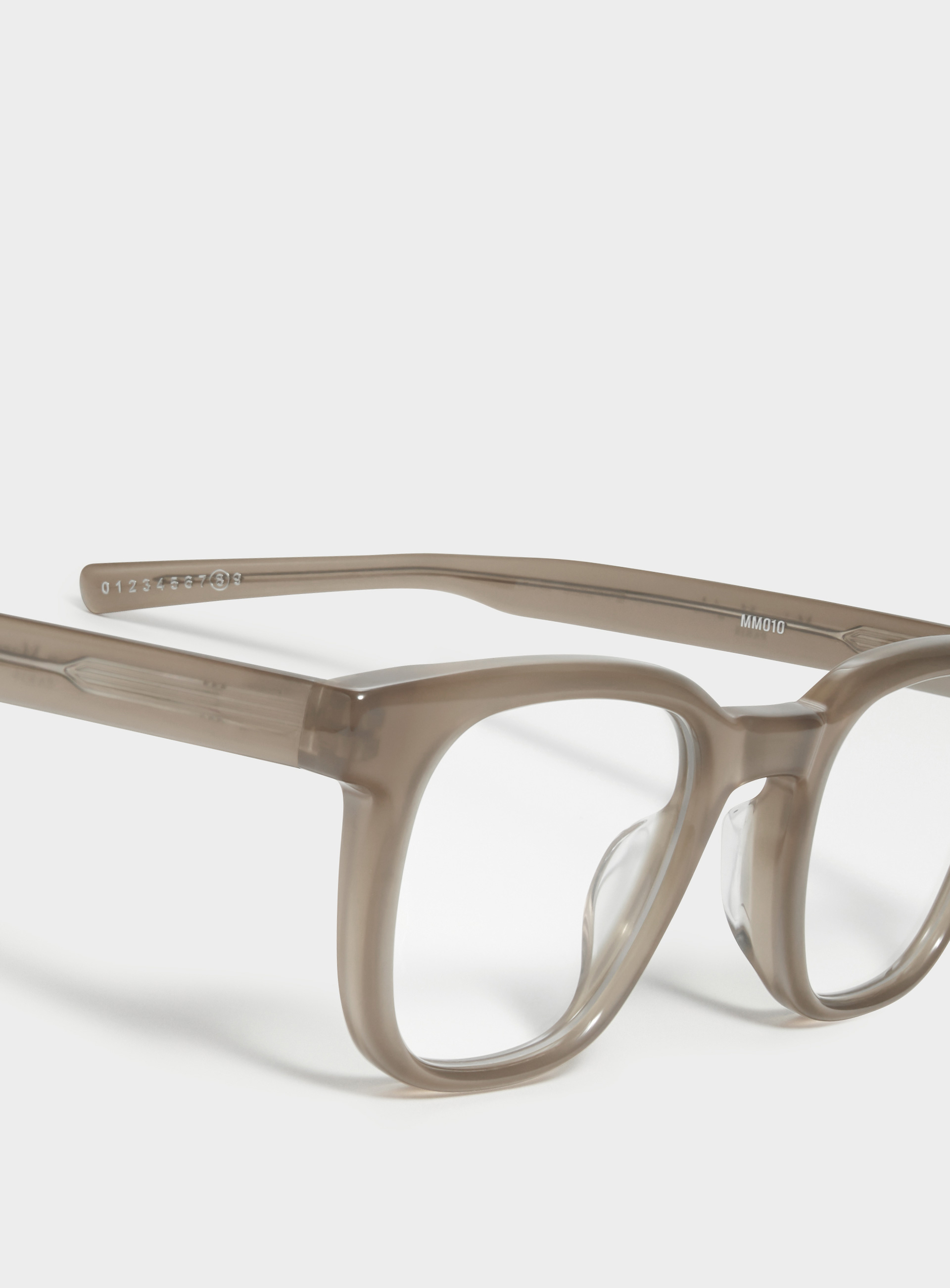 Maison Margiela – MM010 BRC9 | Gentle Monster