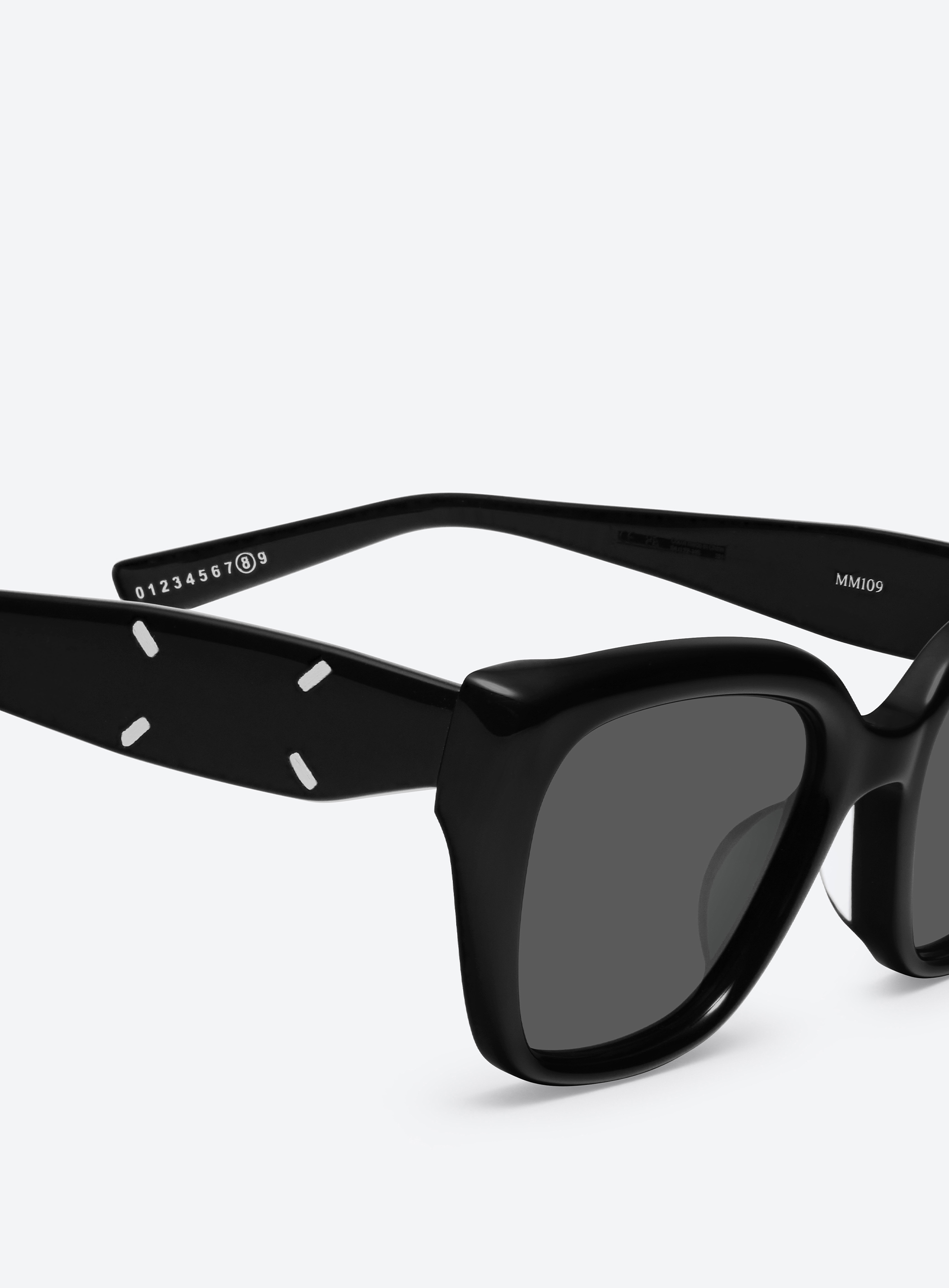 Maison Margiela - MM109 01 | Gentle Monster