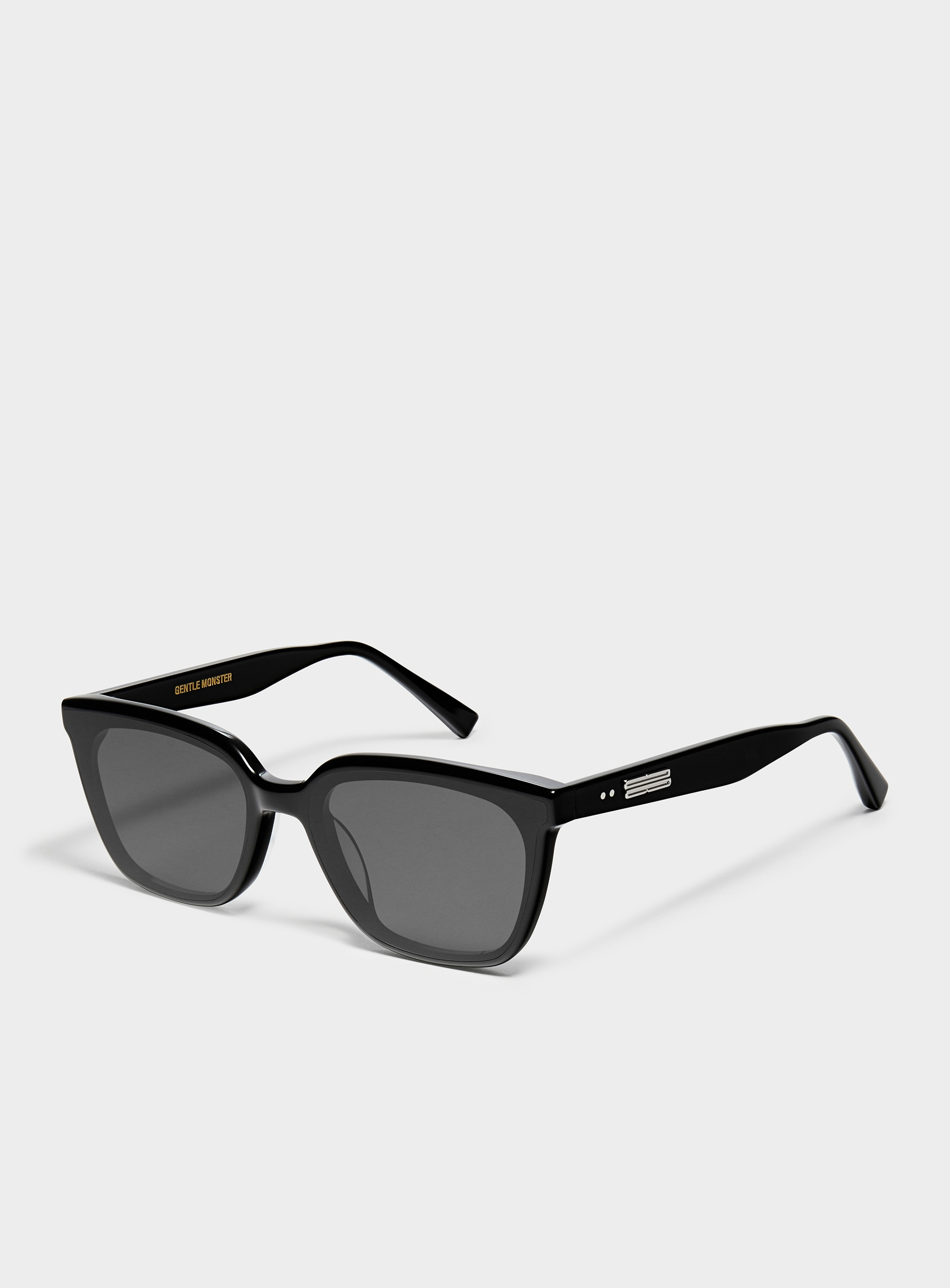 Mondo 01