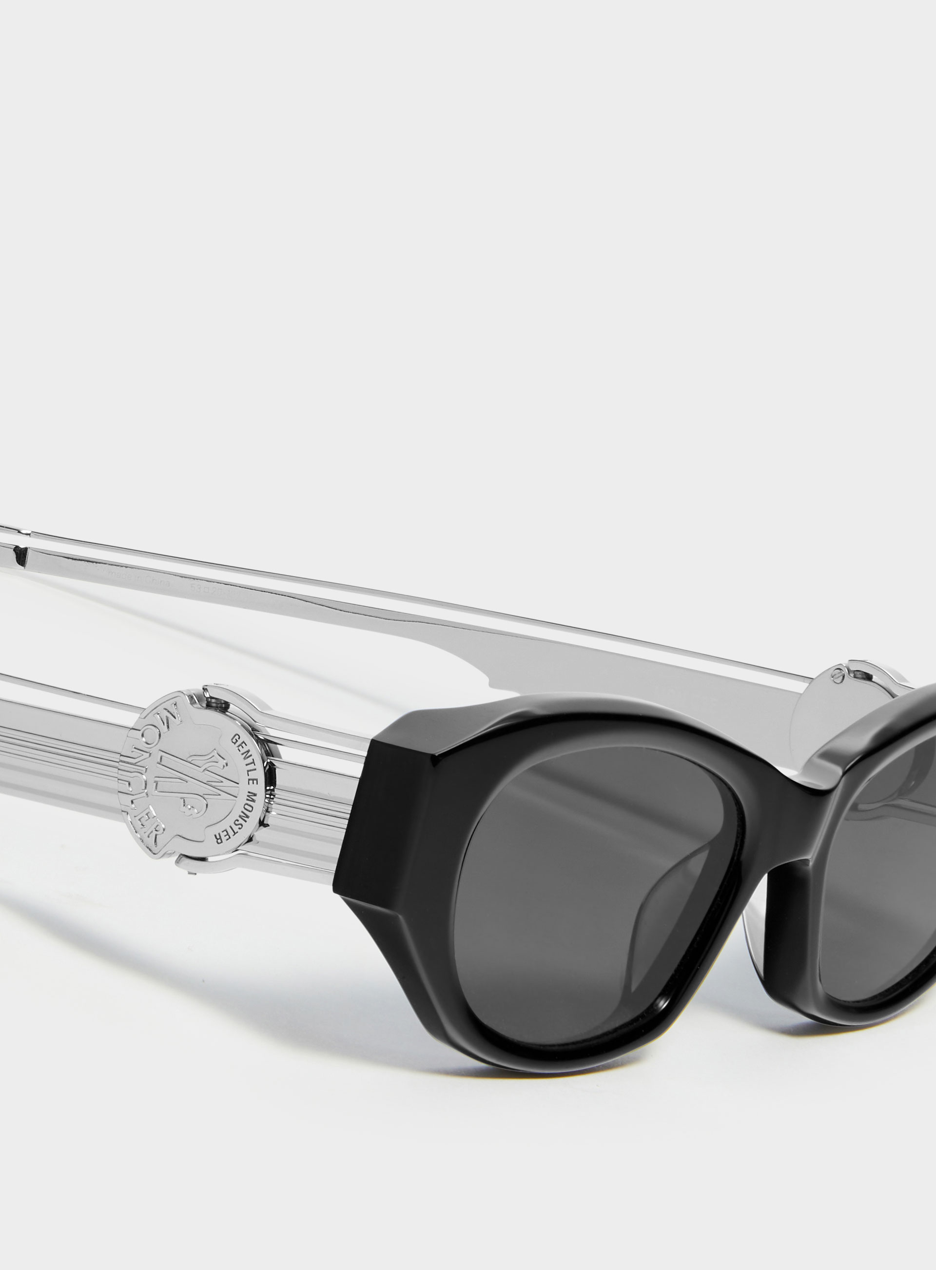 Moncler - Swipe 2 01