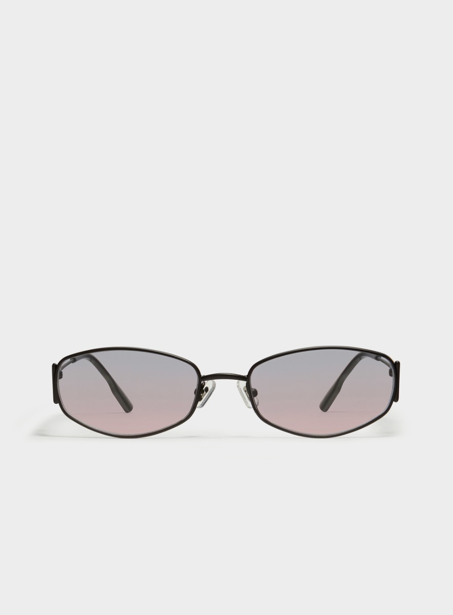 Moneta M01