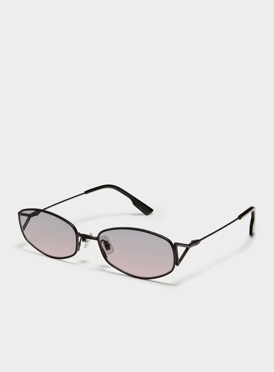 Moneta M01