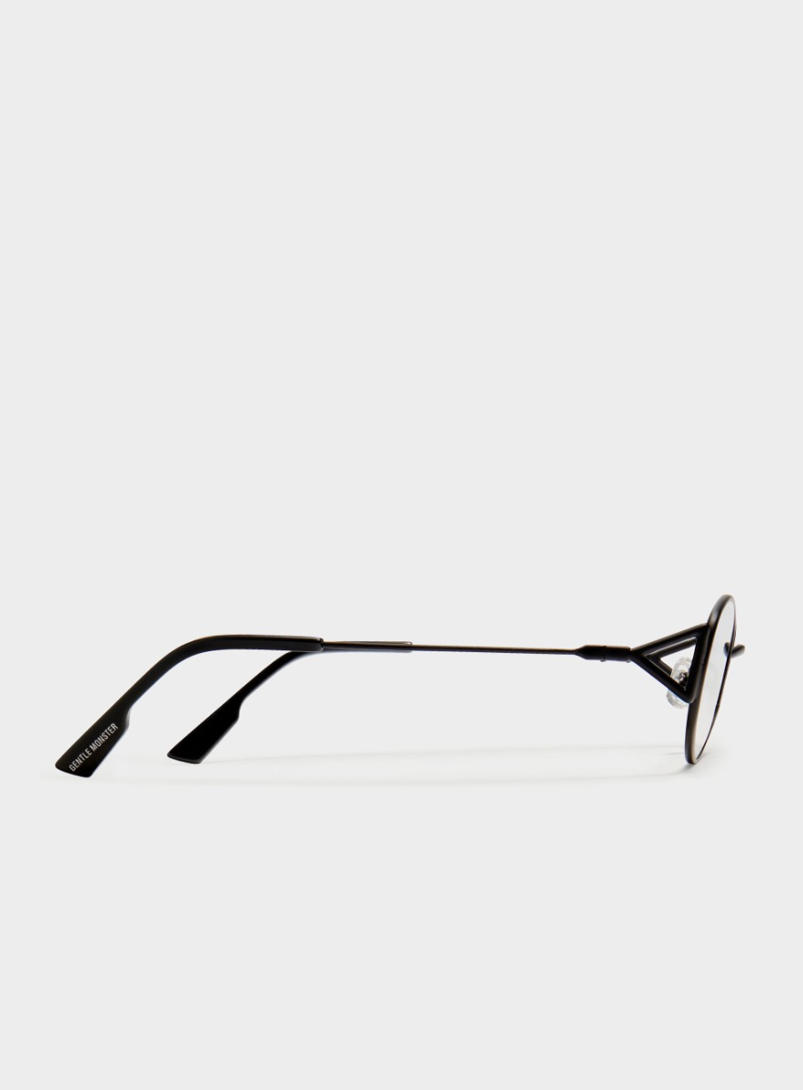 Moneta M01
